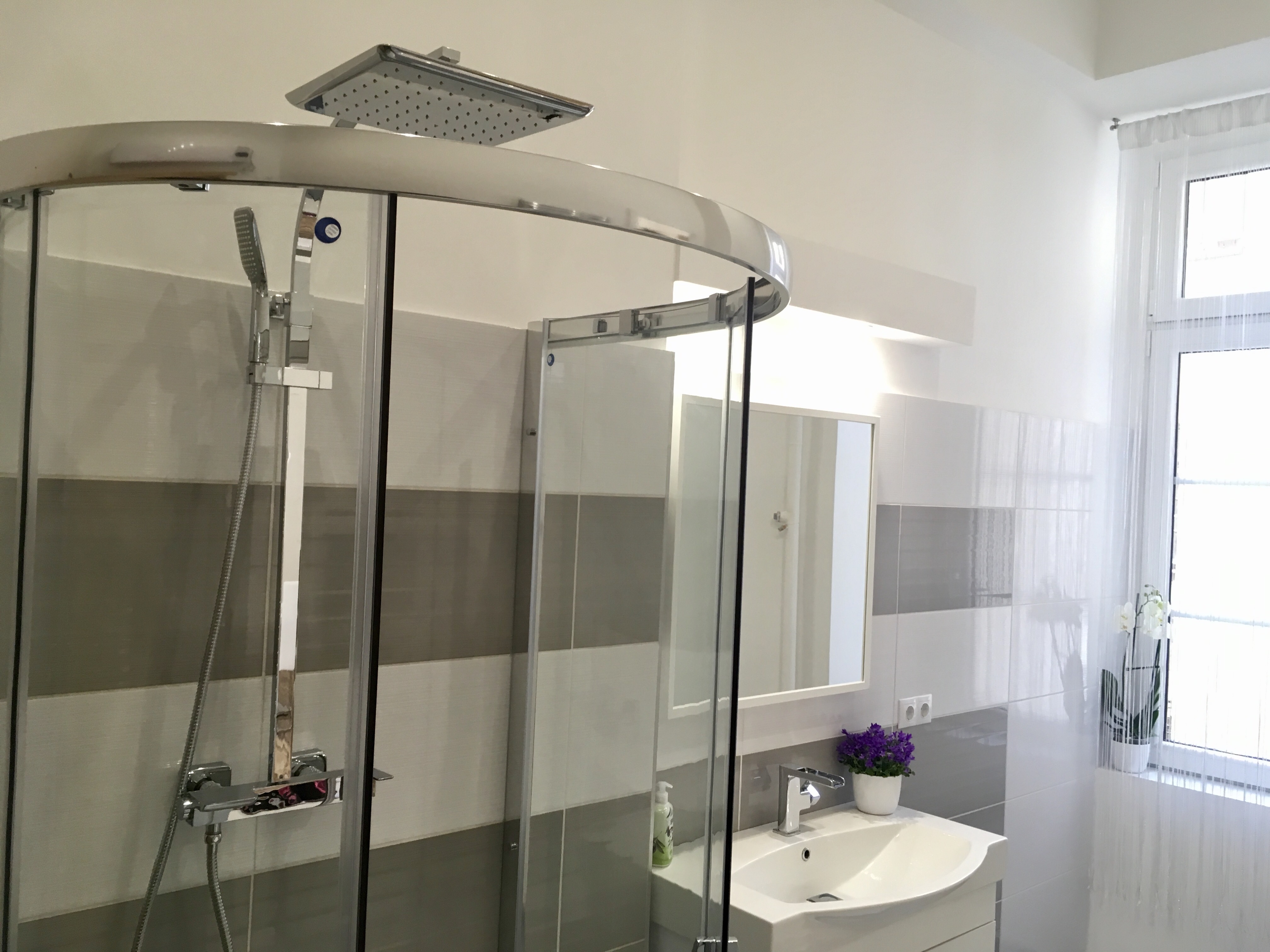 Thimg Image5 1600x700 – Buy Budapest Apartments