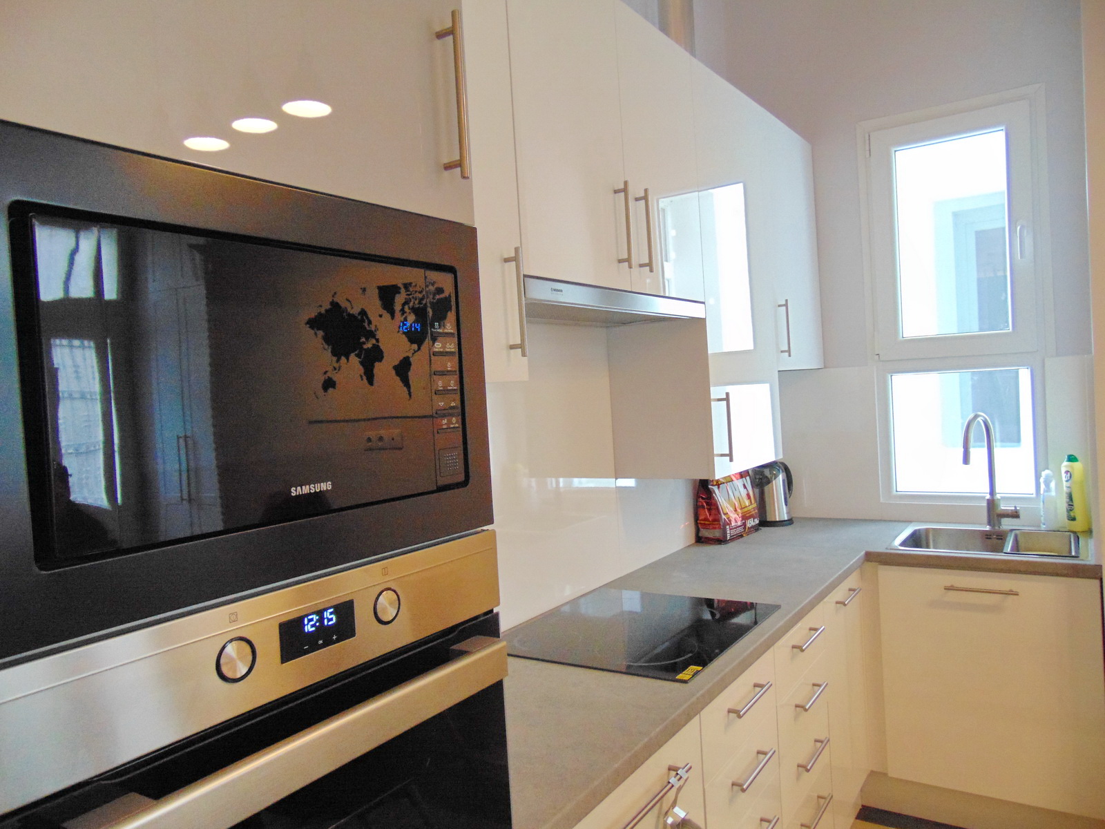 Thimg Kitchen 1600x700 – Buy Budapest Apartments