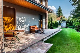 Thimg Tancsics11 1600x700 – Buy Budapest Apartments