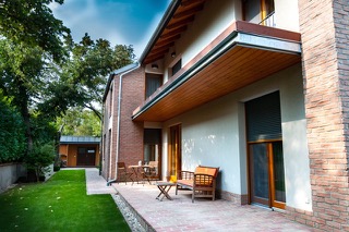 Thimg Tancsics4 1600x700 – Buy Budapest Apartments
