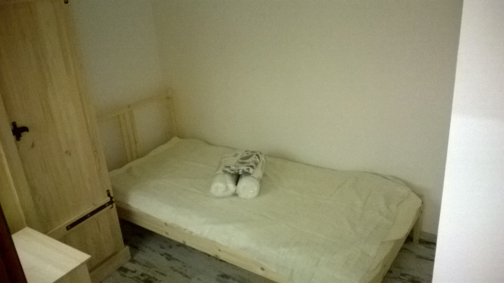Thimg Wp 20140208 009 1600x700 – Buy Budapest Apartments