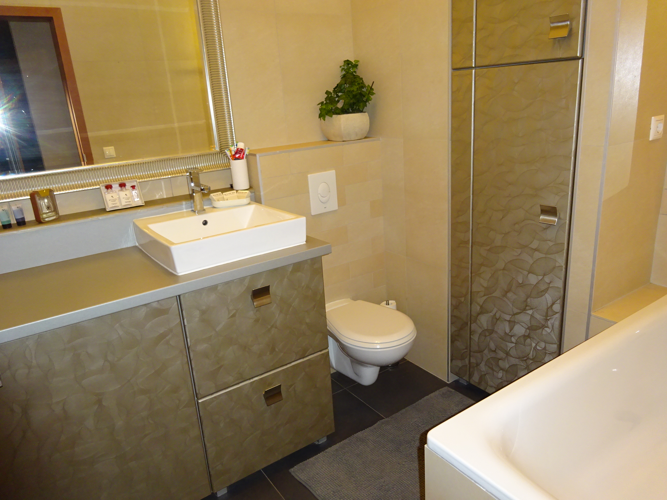 Thimg 2182 1600x700 – Buy Budapest Apartments