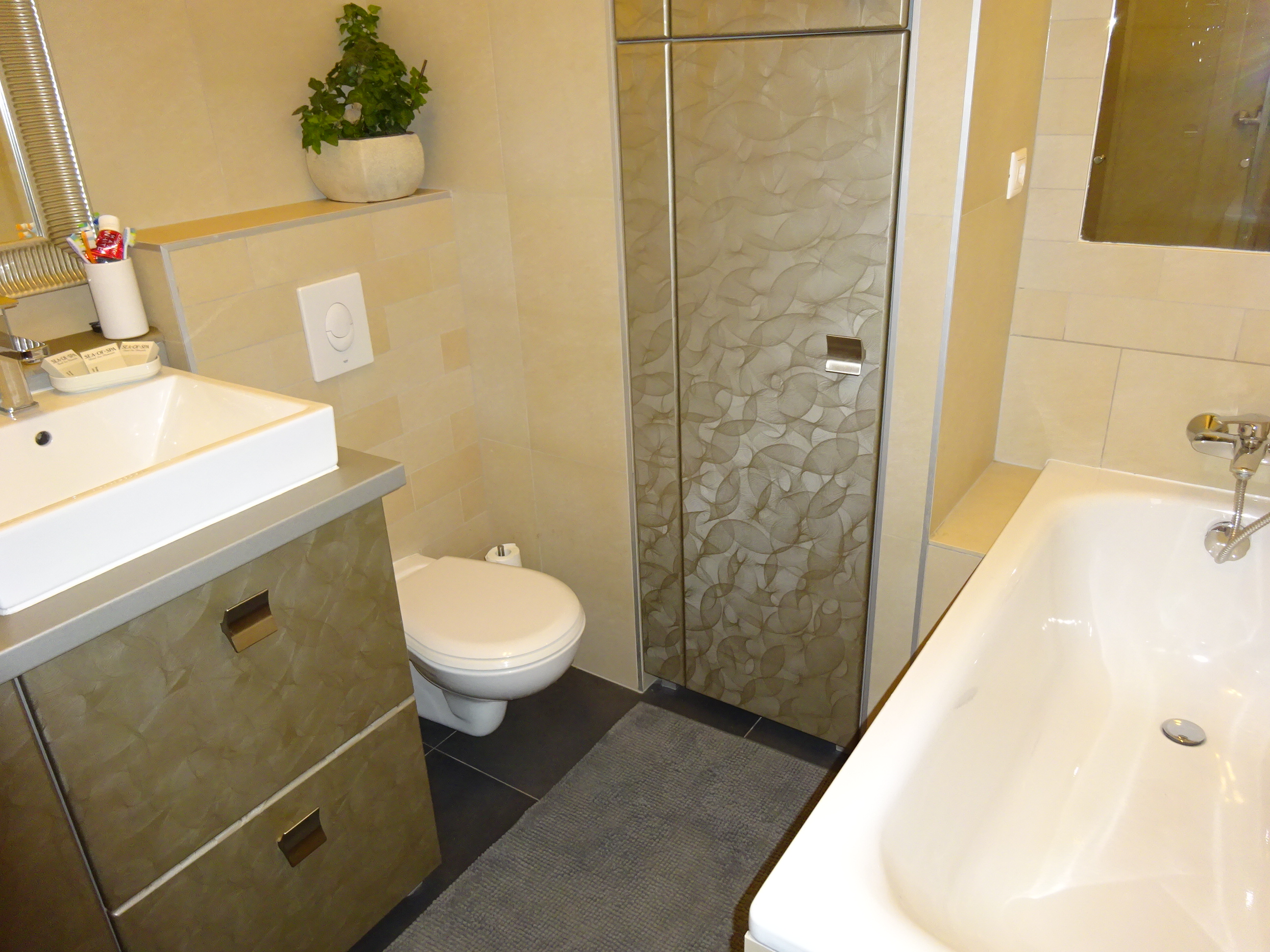 Thimg 2184 1600x700 – Buy Budapest Apartments