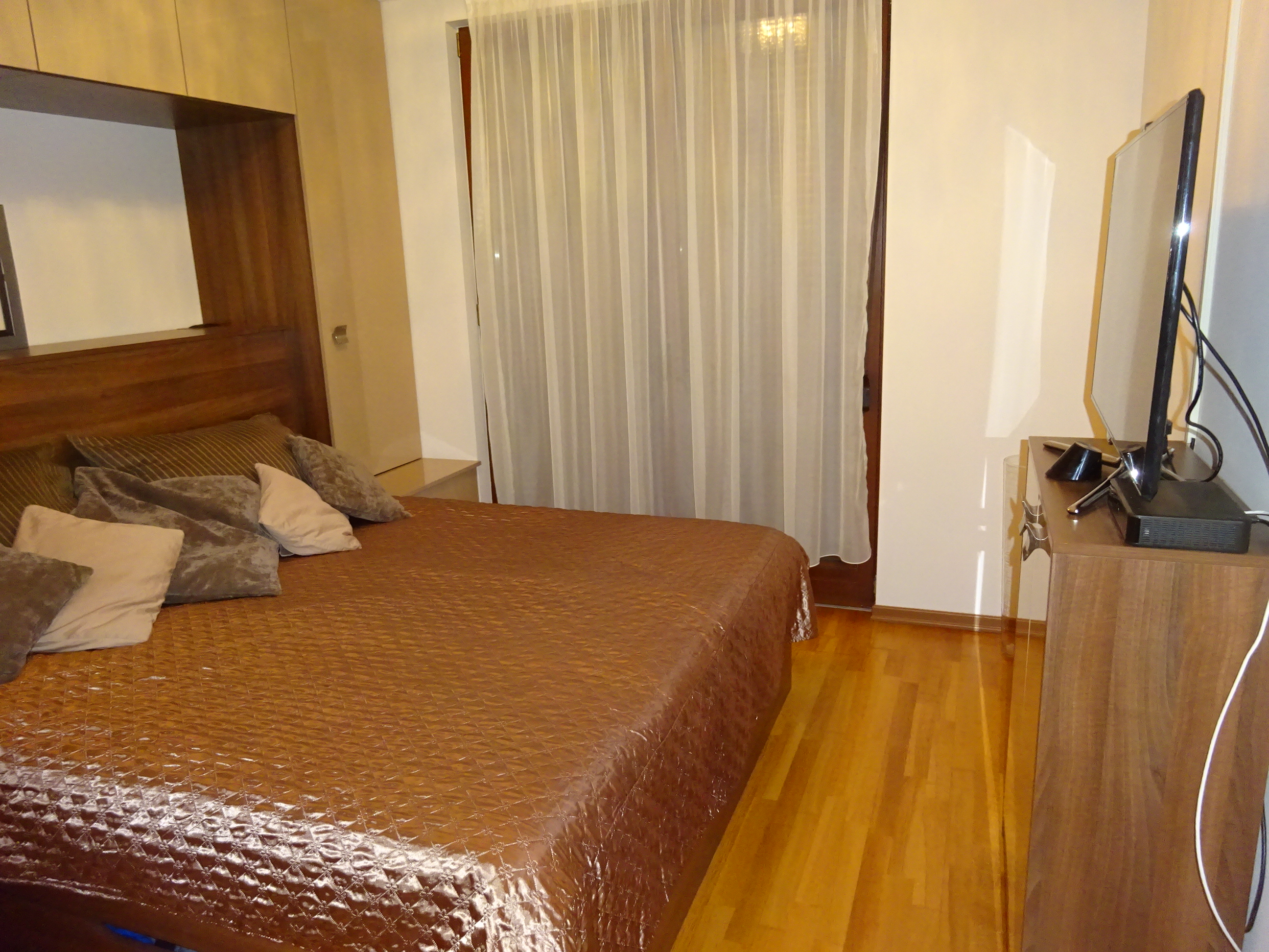 Thimg 2185 1600x700 – Buy Budapest Apartments