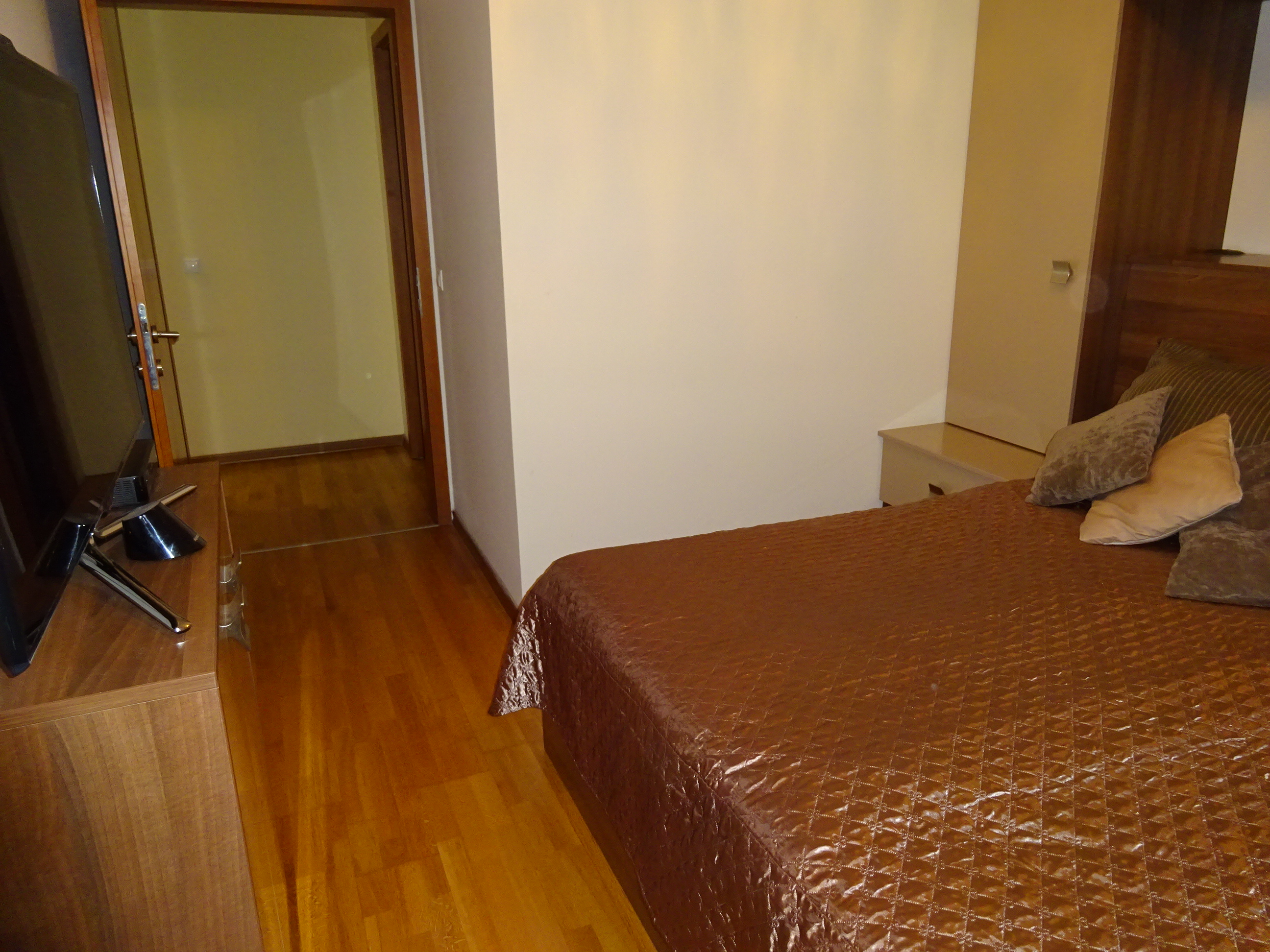 Thimg 2190 1600x700 – Buy Budapest Apartments