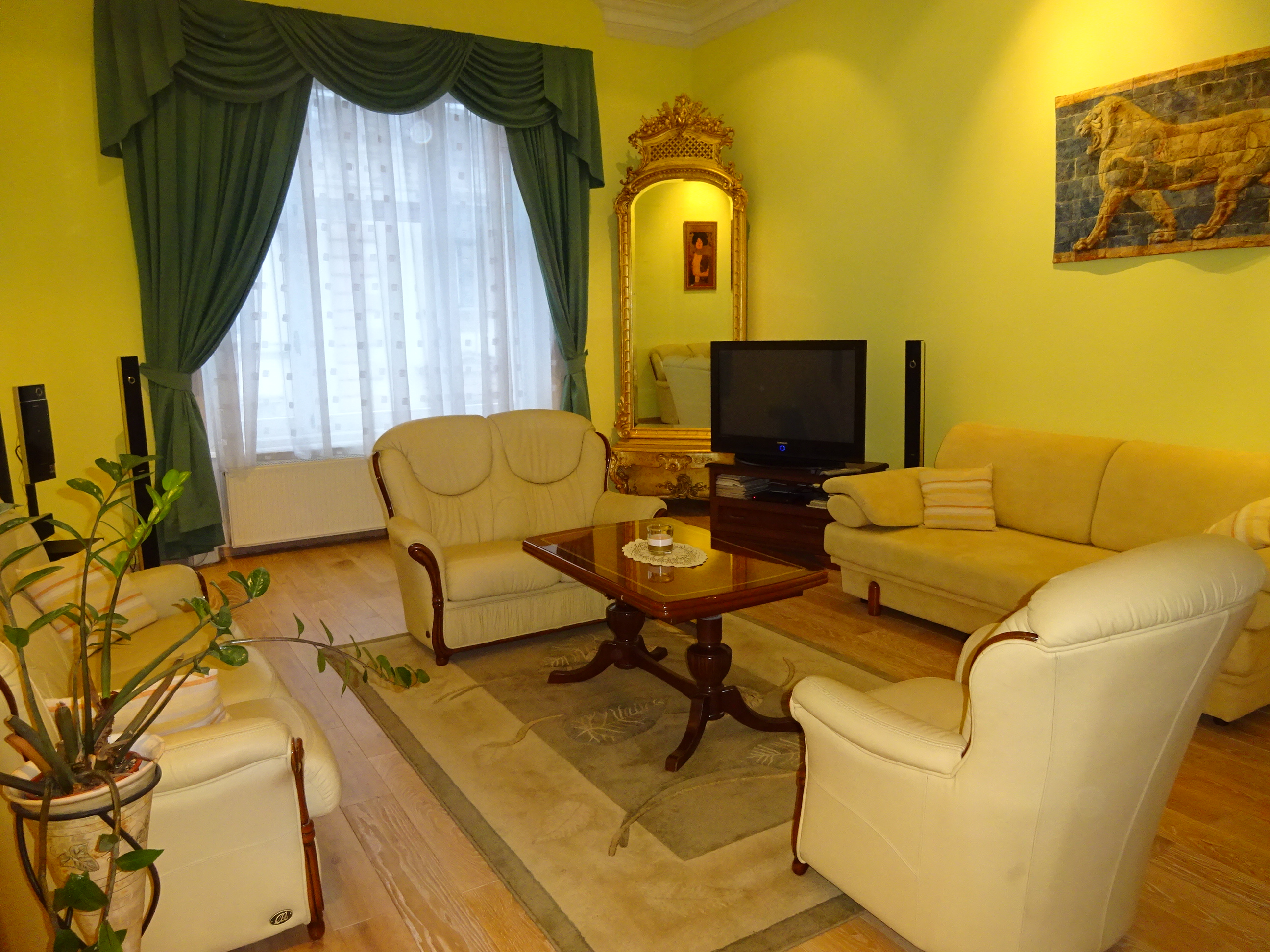 Thimg 2336 1600x700 – Buy Budapest Apartments