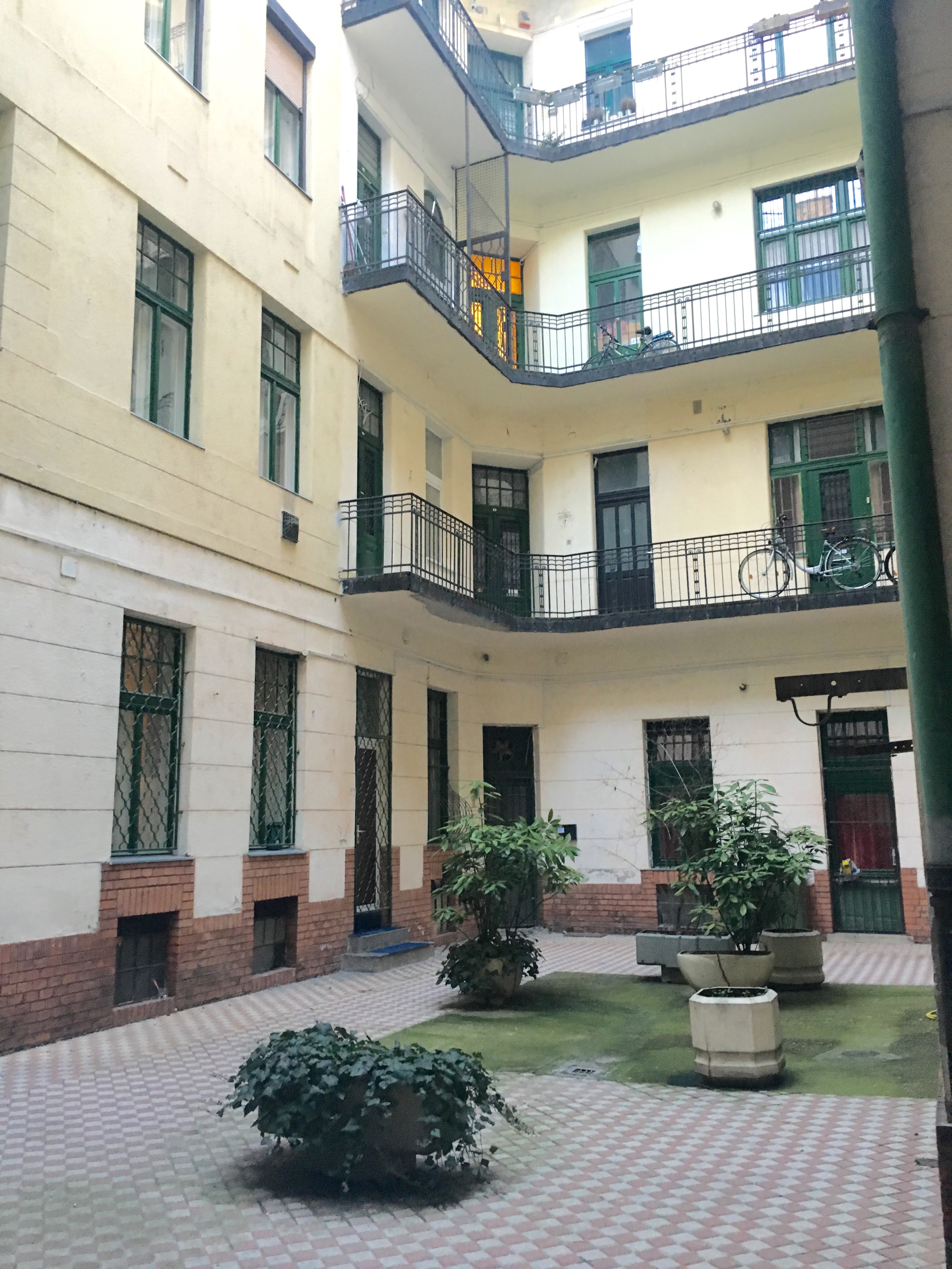 Thimg Fullsizerender 5 1600x700 – Buy Budapest Apartments