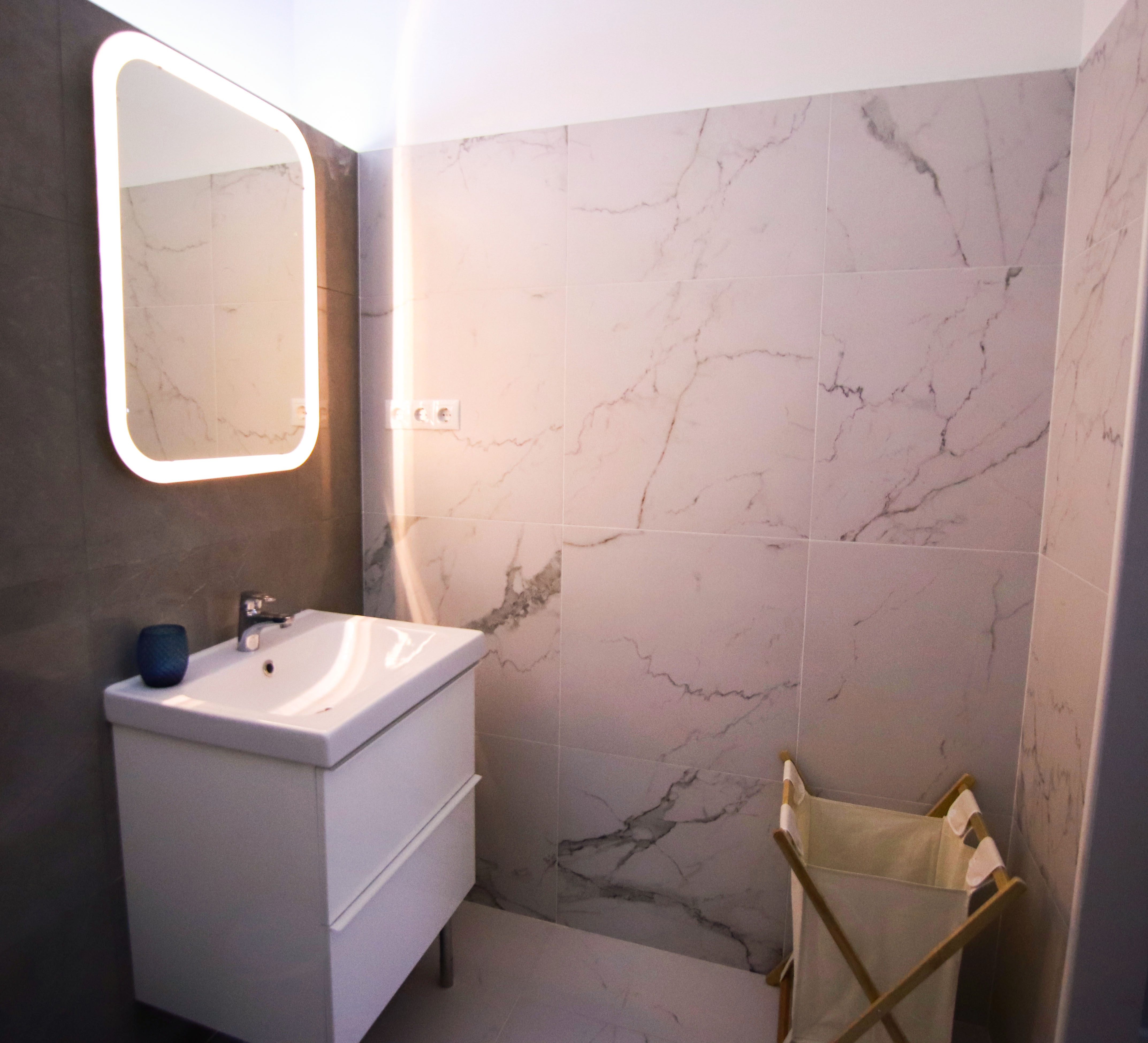 Thimg Img 0221 1600x700 – Buy Budapest Apartments
