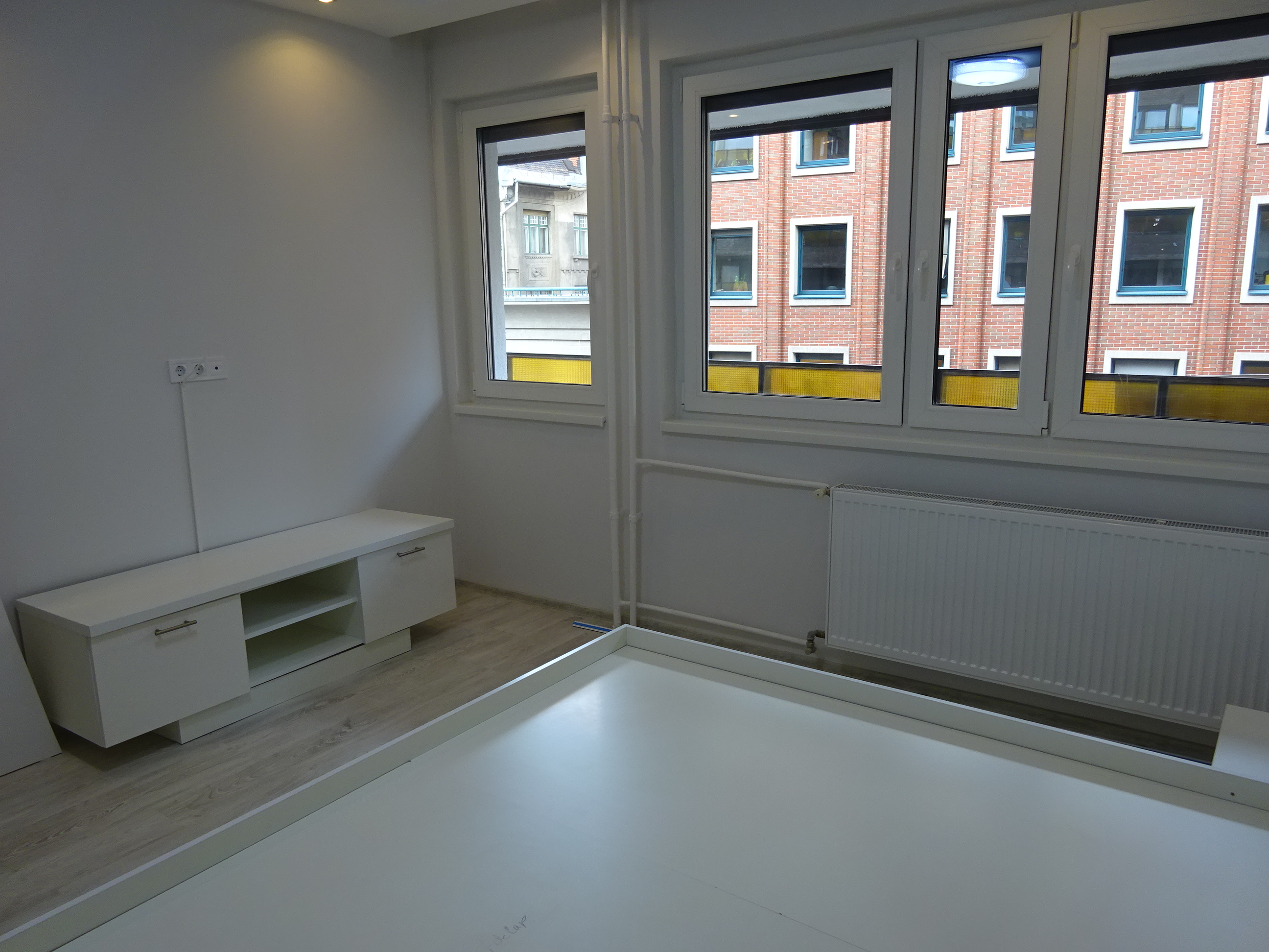 Thimg Dsc02635 1600x700 – Buy Budapest Apartments
