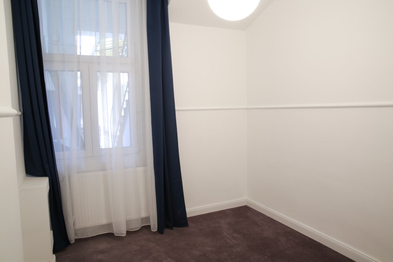 Thimg Kossuth 131 1600x700 – Buy Budapest Apartments