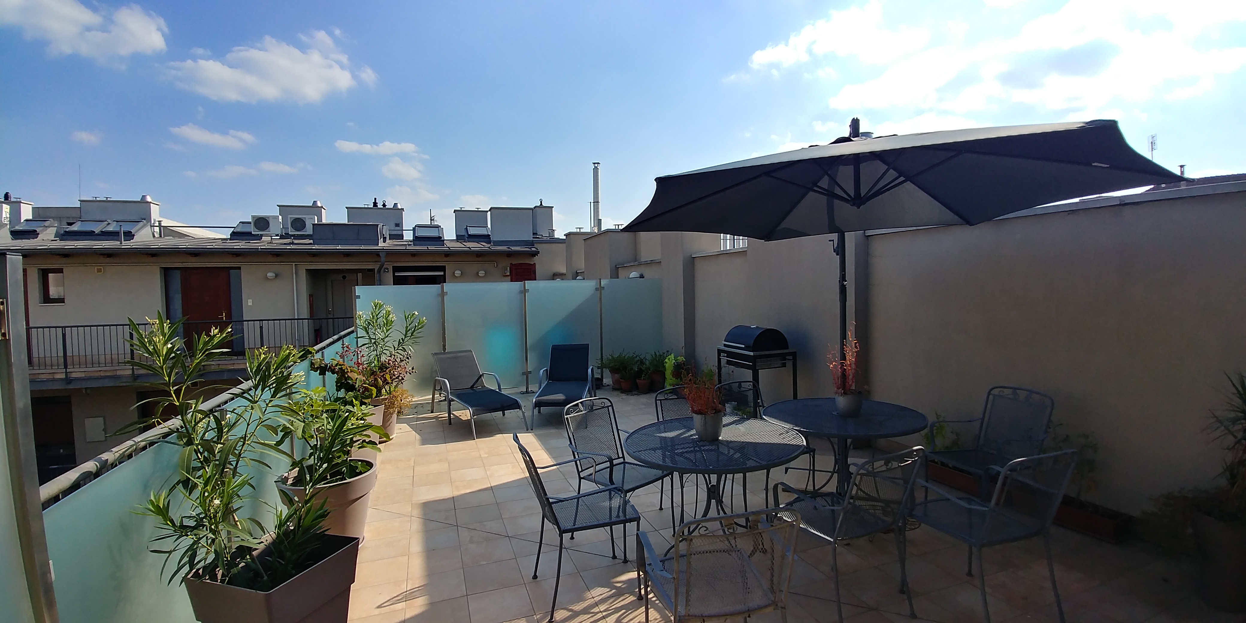 Thimg 5 1600x700 – Buy Budapest Apartments