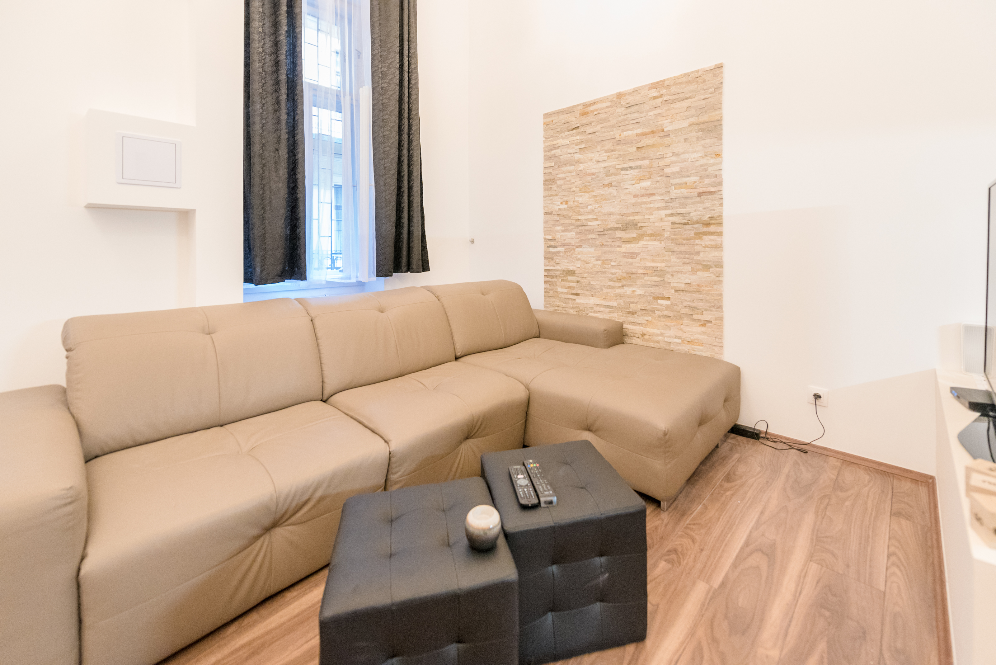 Thimg Dsc 0394 1600x700 – Buy Budapest Apartments