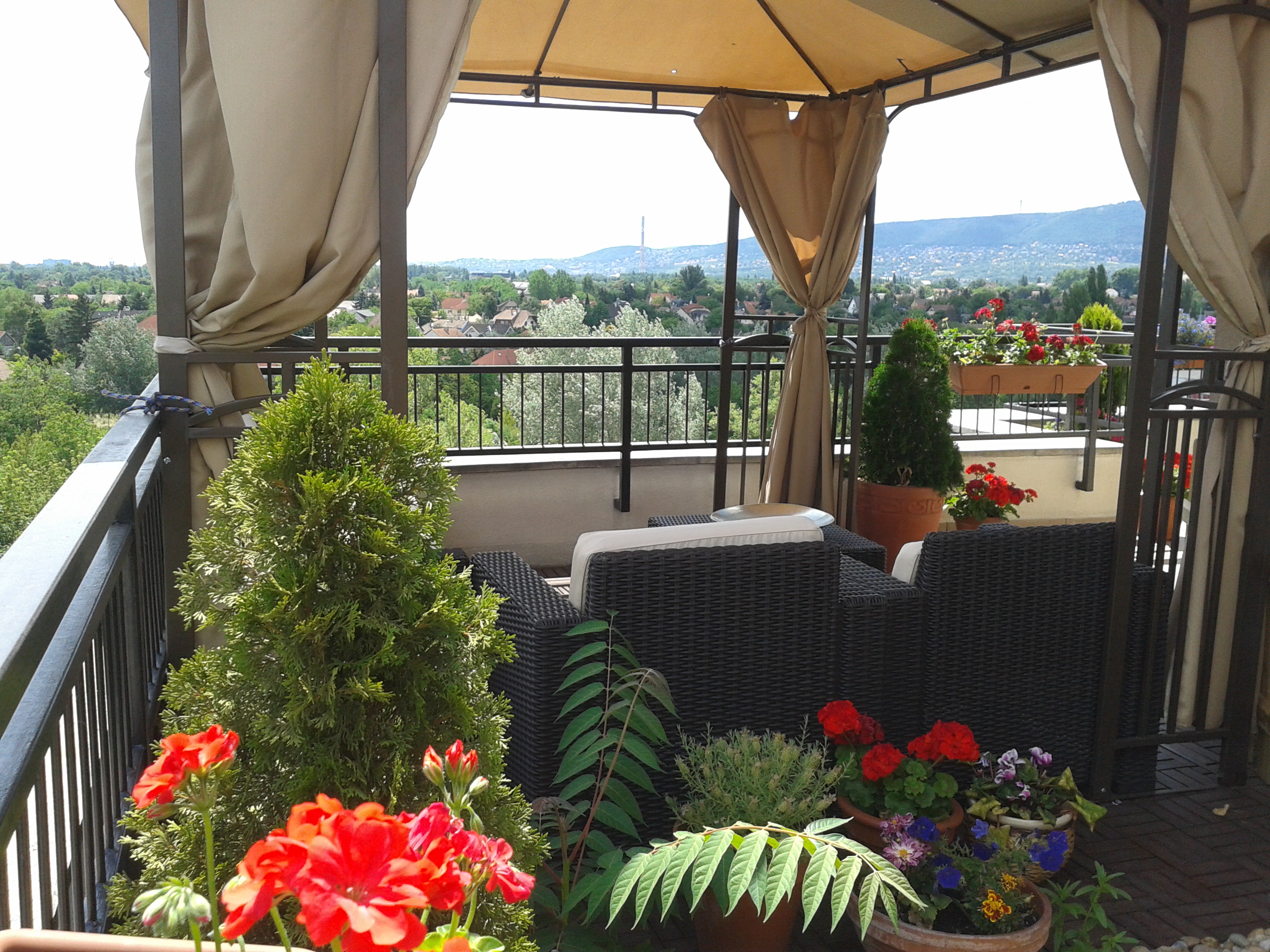 Thimg 20140621 124540 1600x700 – Buy Budapest Apartments
