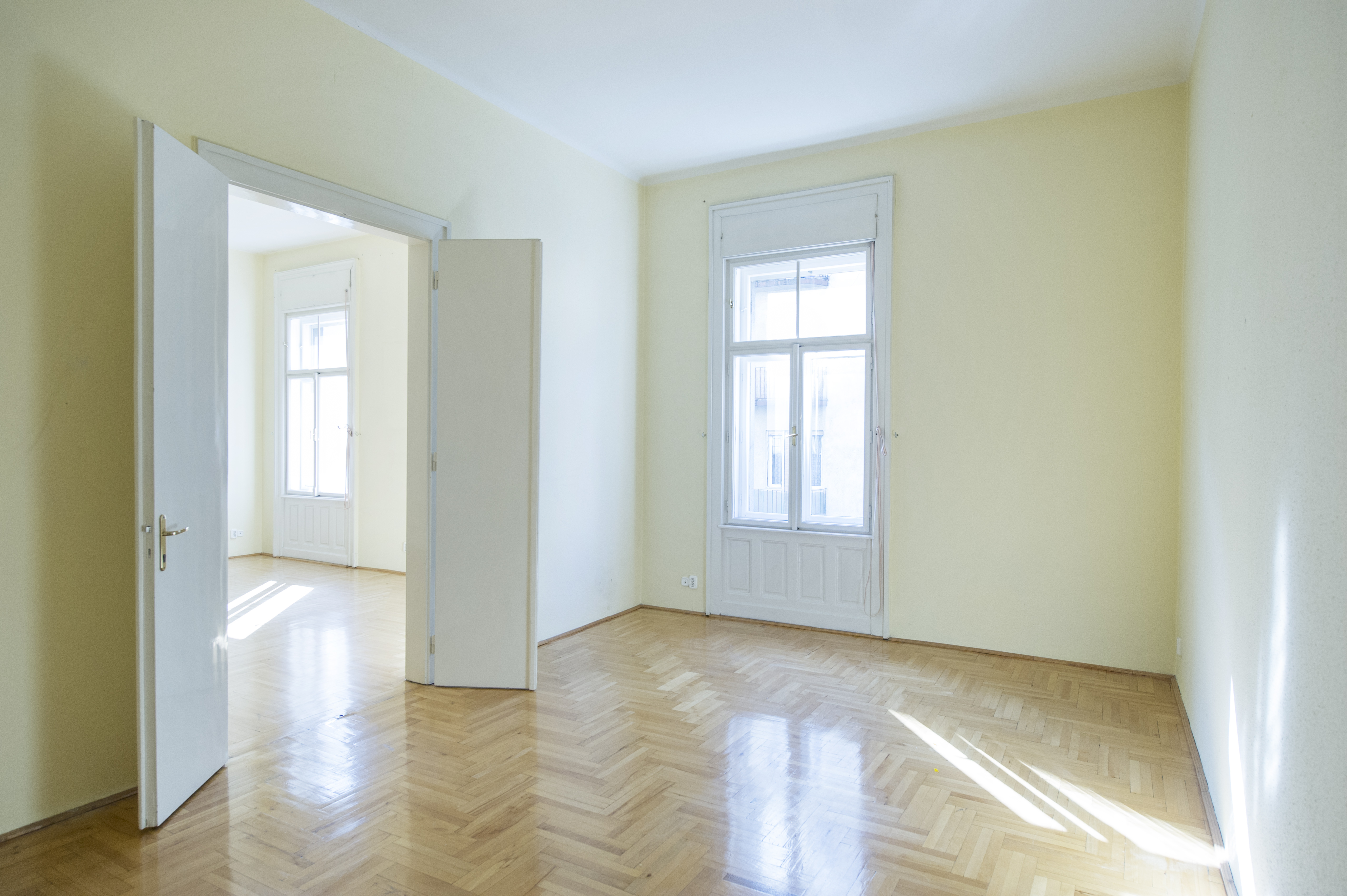 Thimg Kis Szoba 1600x700 – Buy Budapest Apartments