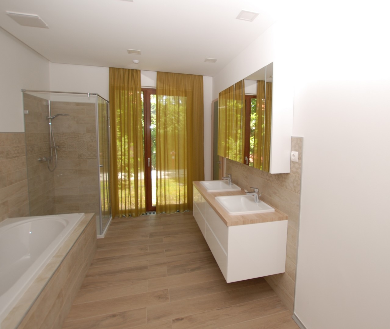 Thimg Dsc 8068 1600x700 – Buy Budapest Apartments