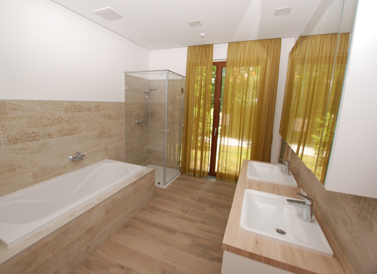 Thimg Dsc 8069 1600x700 – Buy Budapest Apartments
