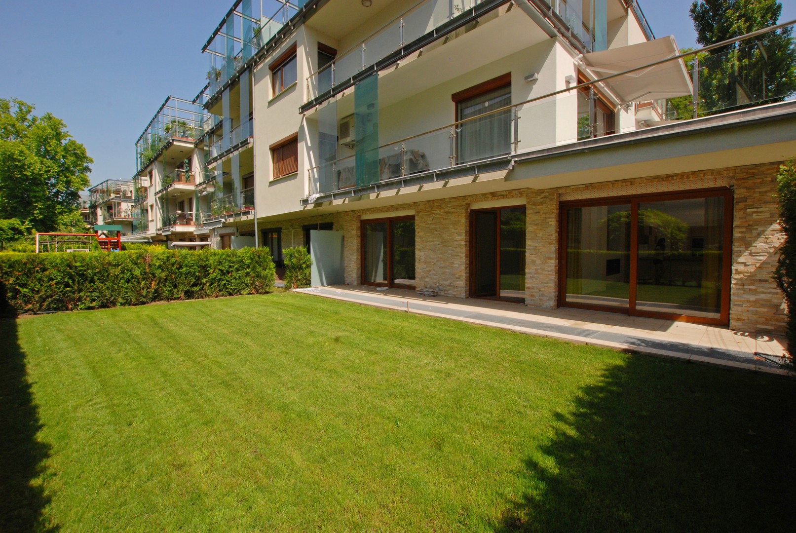 Thimg Dsc 8070 1600x700 – Buy Budapest Apartments