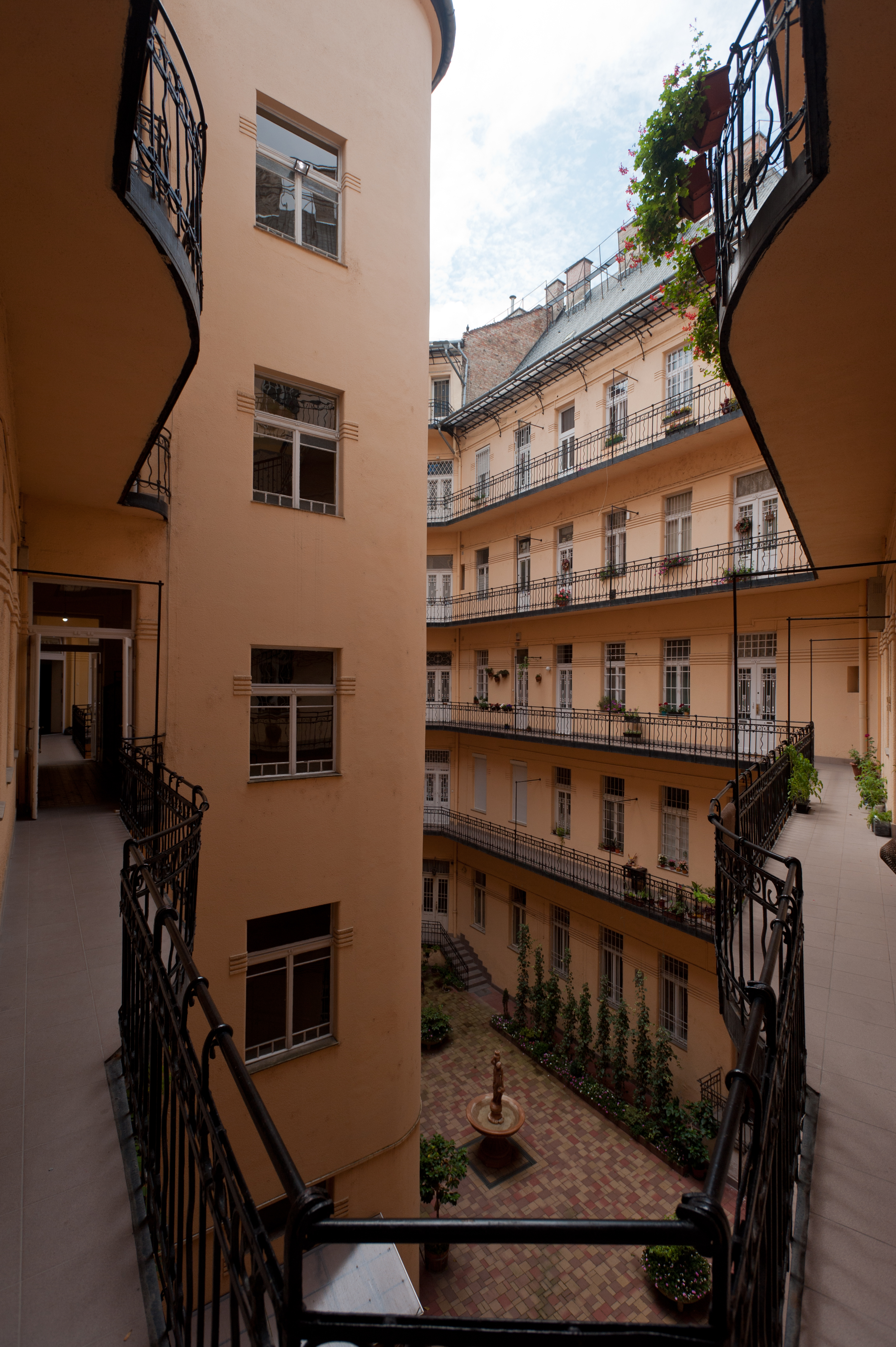 Thimg Dsc 7471 1 1600x700 – Buy Budapest Apartments