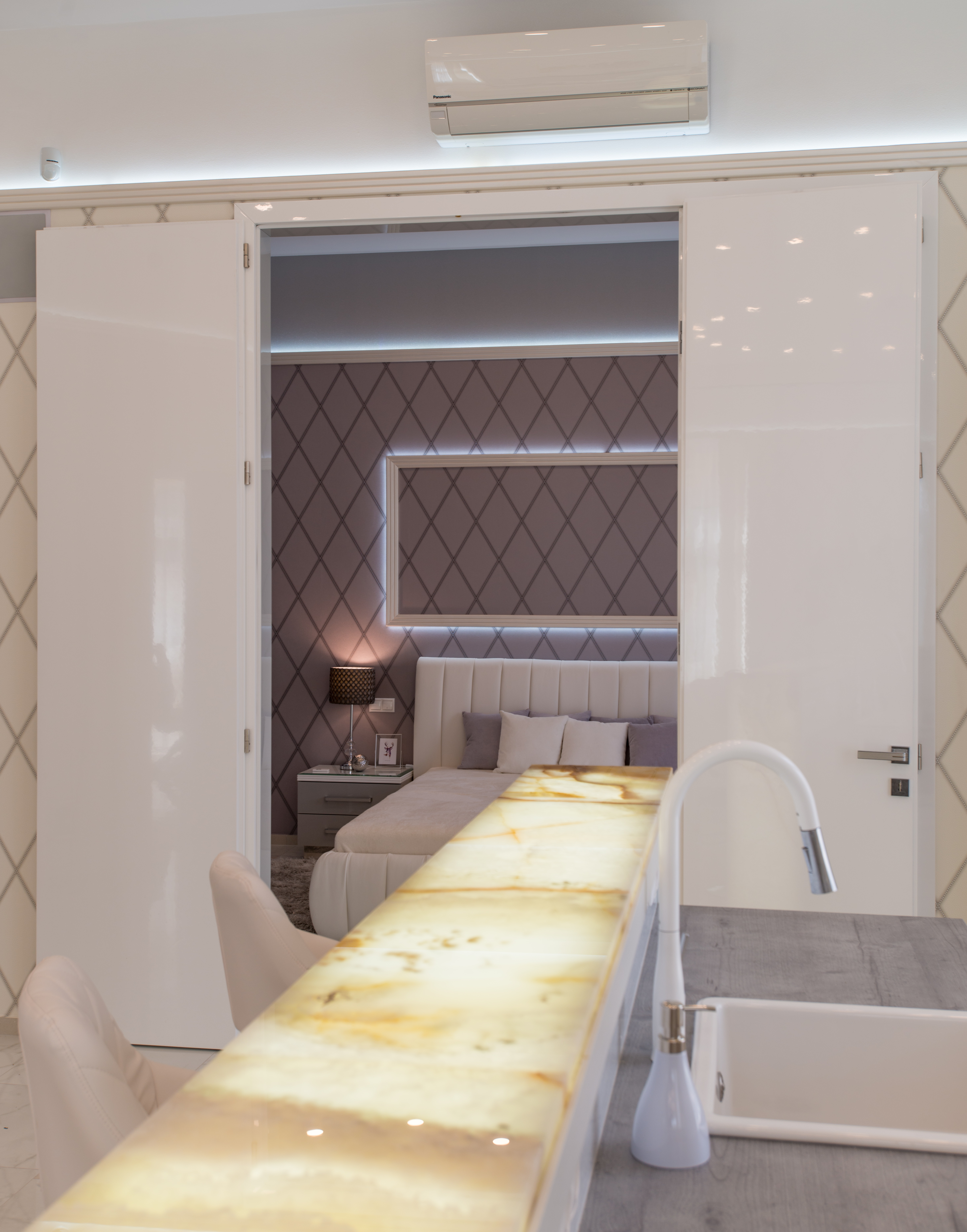 Thimg Lvg 0123 1 1600x700 – Buy Budapest Apartments