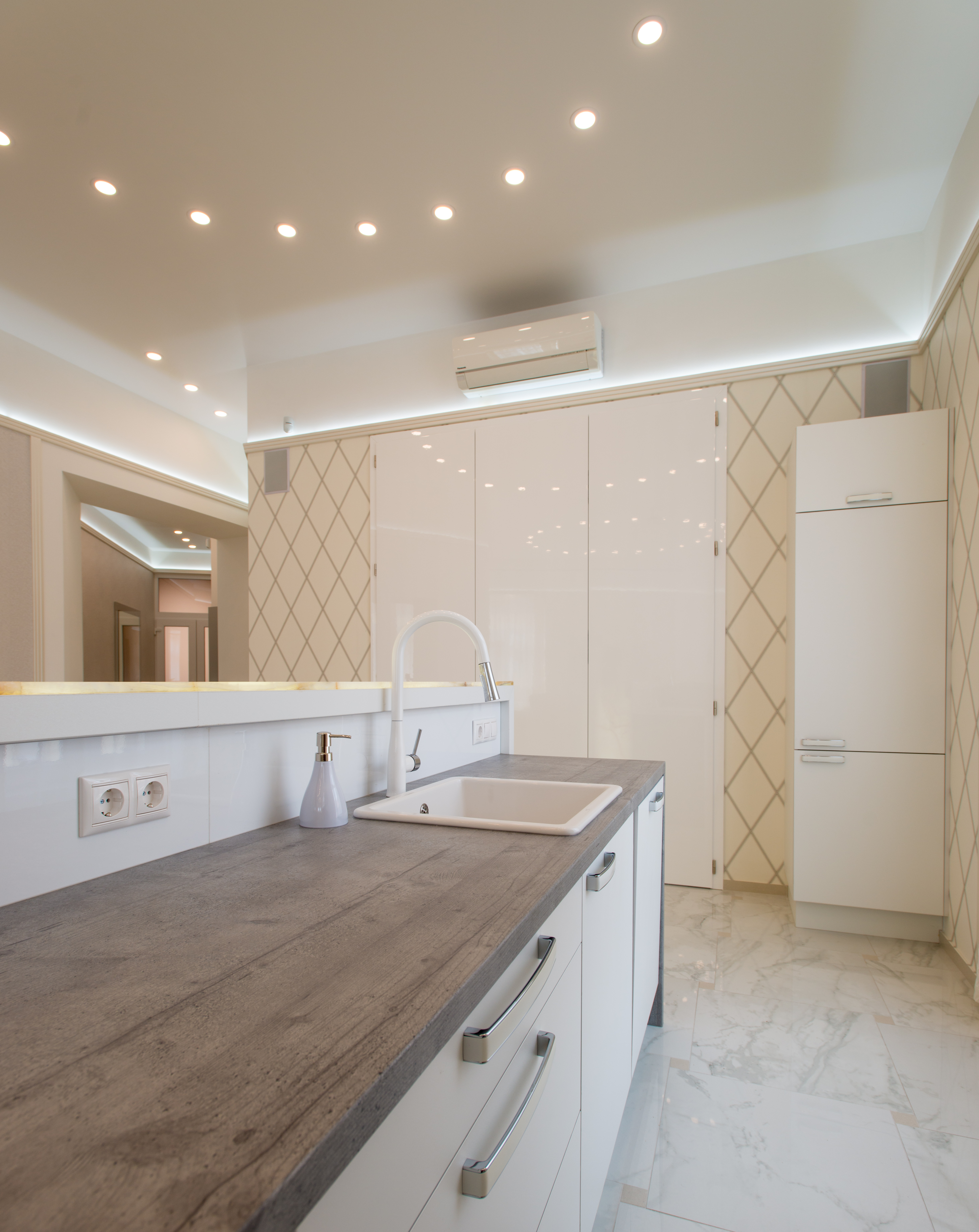 Thimg Lvg 0126 1 1600x700 – Buy Budapest Apartments