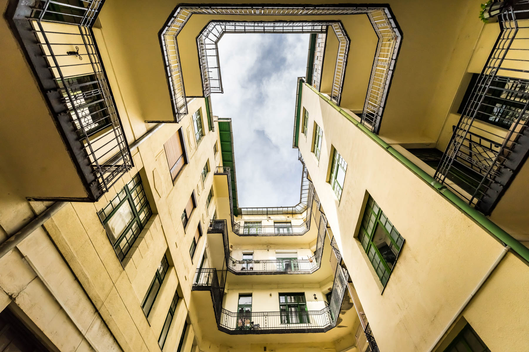 Thimg Dsc05730 1600x700 – Buy Budapest Apartments