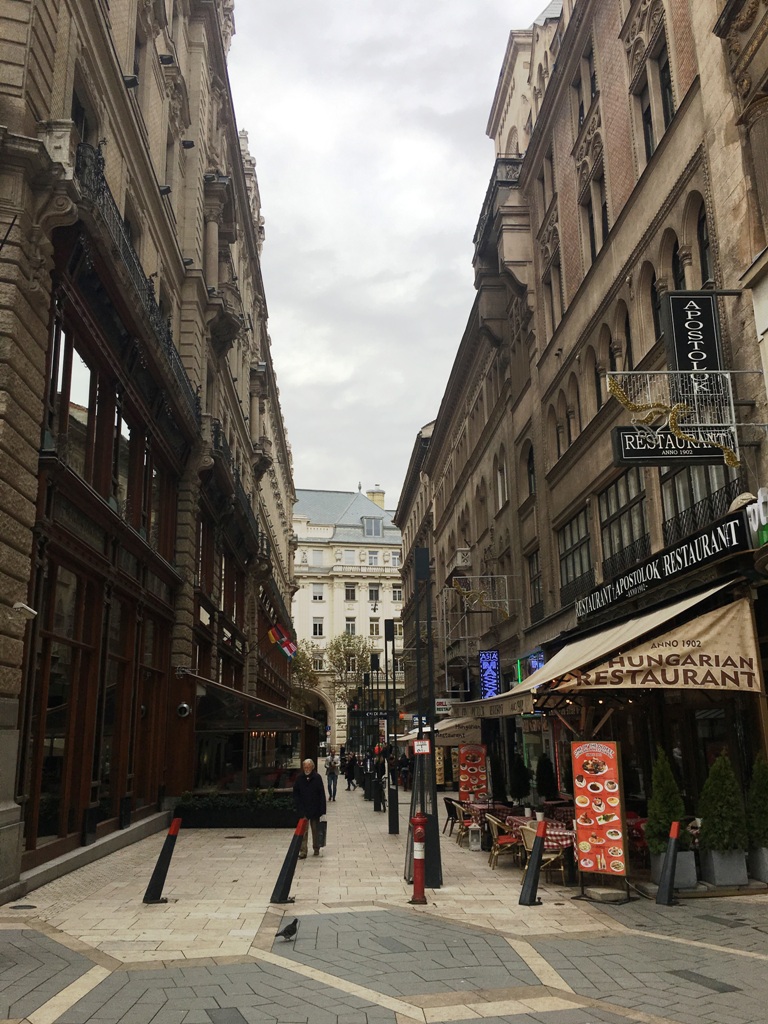 Thimg 4 1600x700 – Buy Budapest Apartments