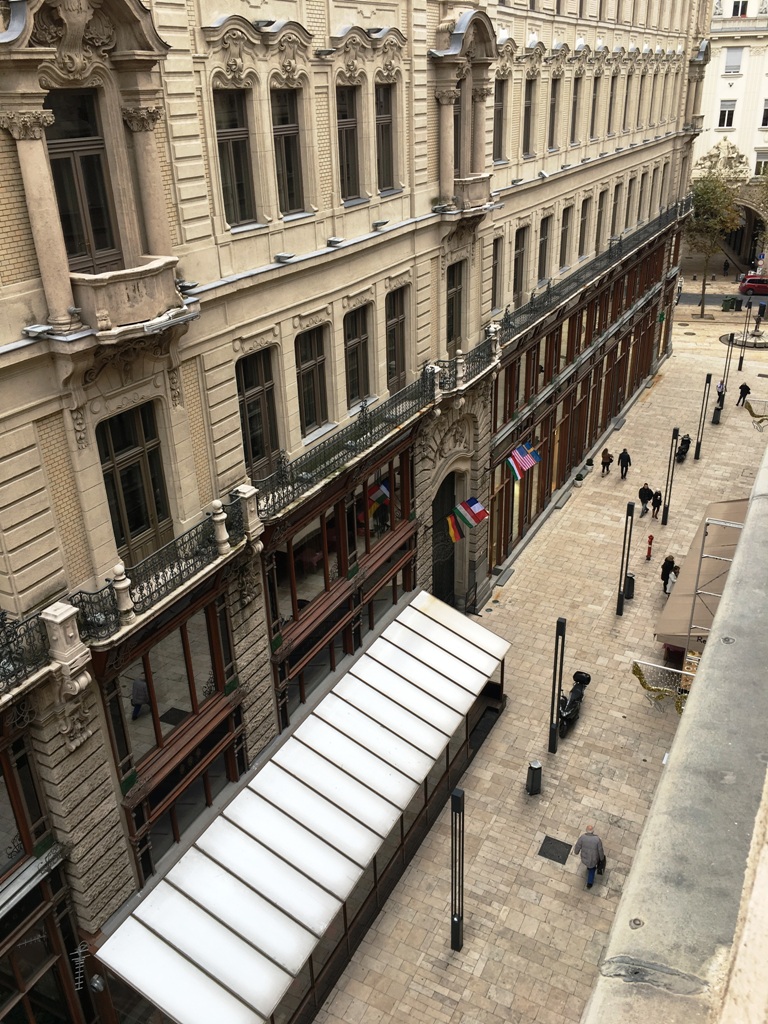 Thimg 7 1600x700 – Buy Budapest Apartments