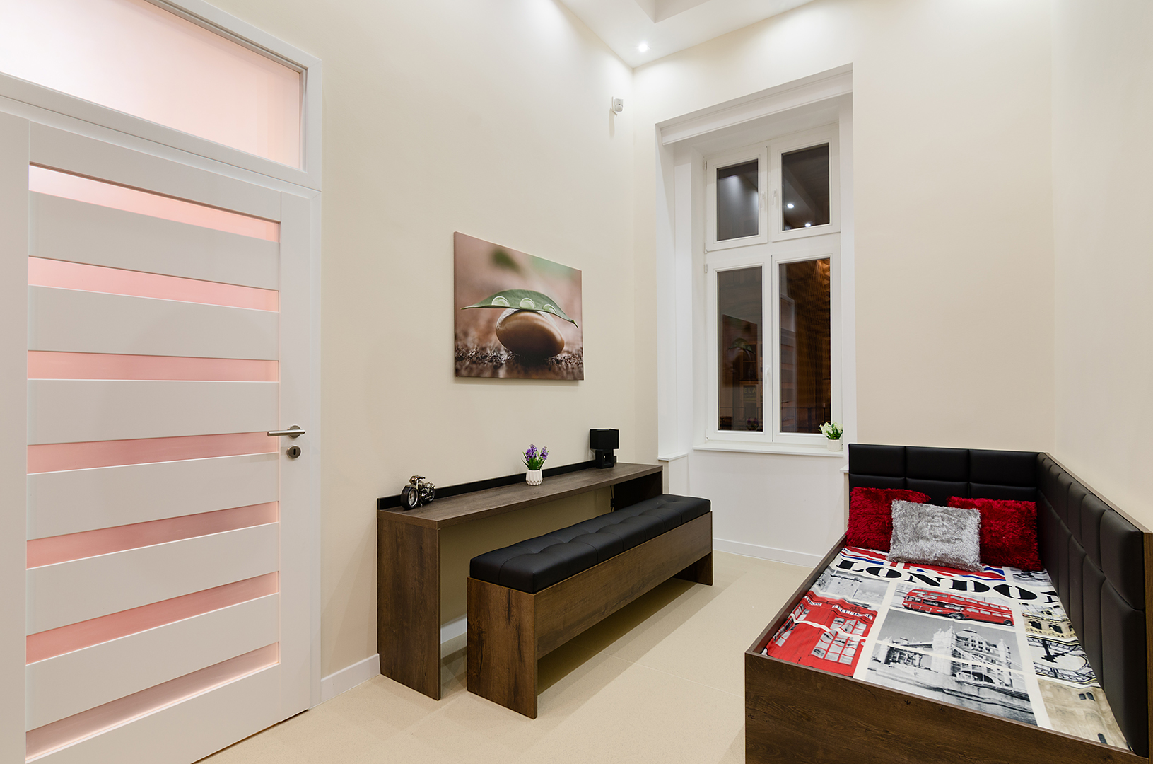 Thimg Kicsi 14 1600x700 – Buy Budapest Apartments
