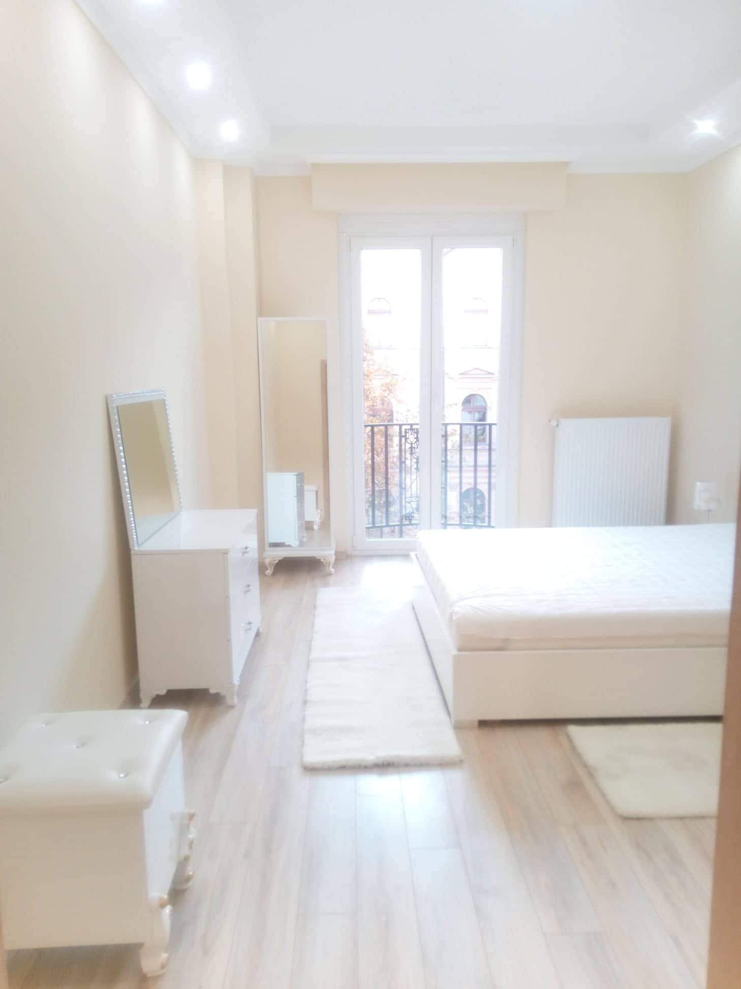Thimg 45458973 2697822443776290 896258626979627008 N 1600x700 – Buy Budapest Apartments