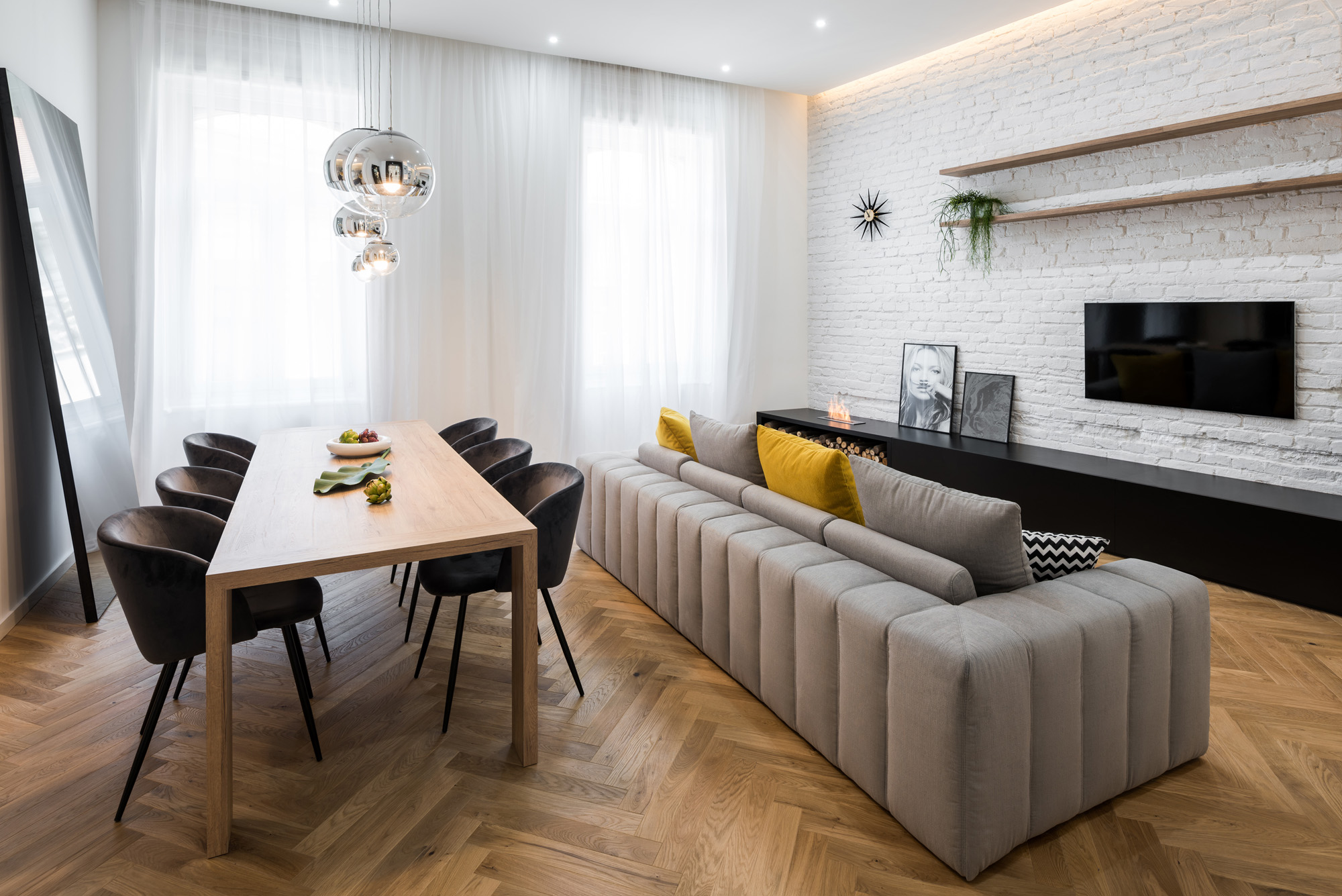 Thimg Varoshaza 20 1600x700 – Buy Budapest Apartments