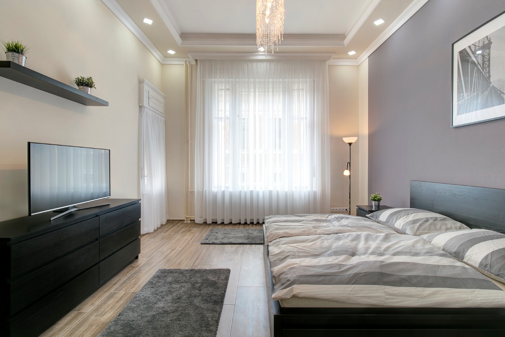 Vaci utca, Hungary, 2 Bedrooms Bedrooms, 1 Room Rooms,2 BathroomsBathrooms,Apartment,For sale,2,1309