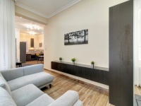 Vaci utca, Hungary, 2 Bedrooms Bedrooms, 1 Room Rooms,2 BathroomsBathrooms,Apartment,For sale,2,1309