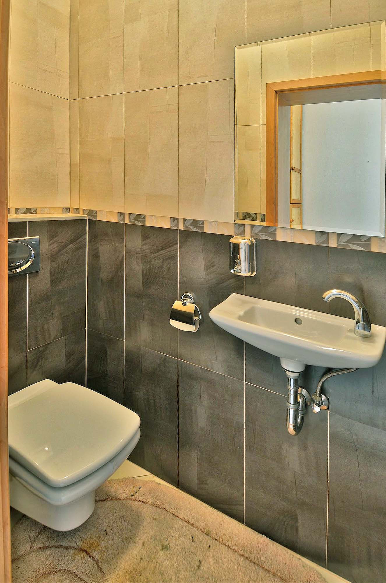 Hungary, 3 Bedrooms Bedrooms, 3 Rooms Rooms,Apartment,For sale,3,1312