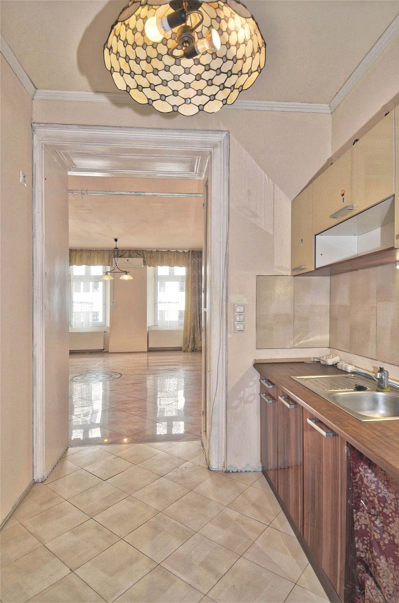 Hungary, 3 Bedrooms Bedrooms, 3 Rooms Rooms,Apartment,For sale,3,1312