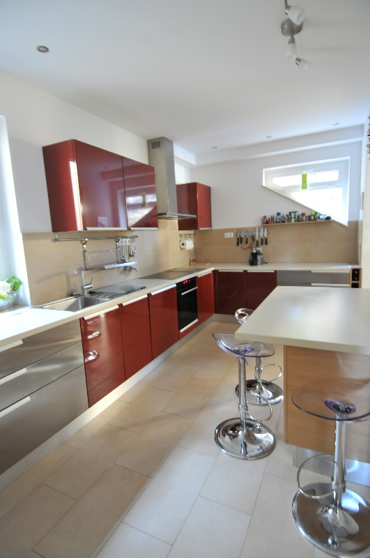 Hungary, 7 Bedrooms Bedrooms, 7 Rooms Rooms,7 BathroomsBathrooms,Apartment,For sale,1313