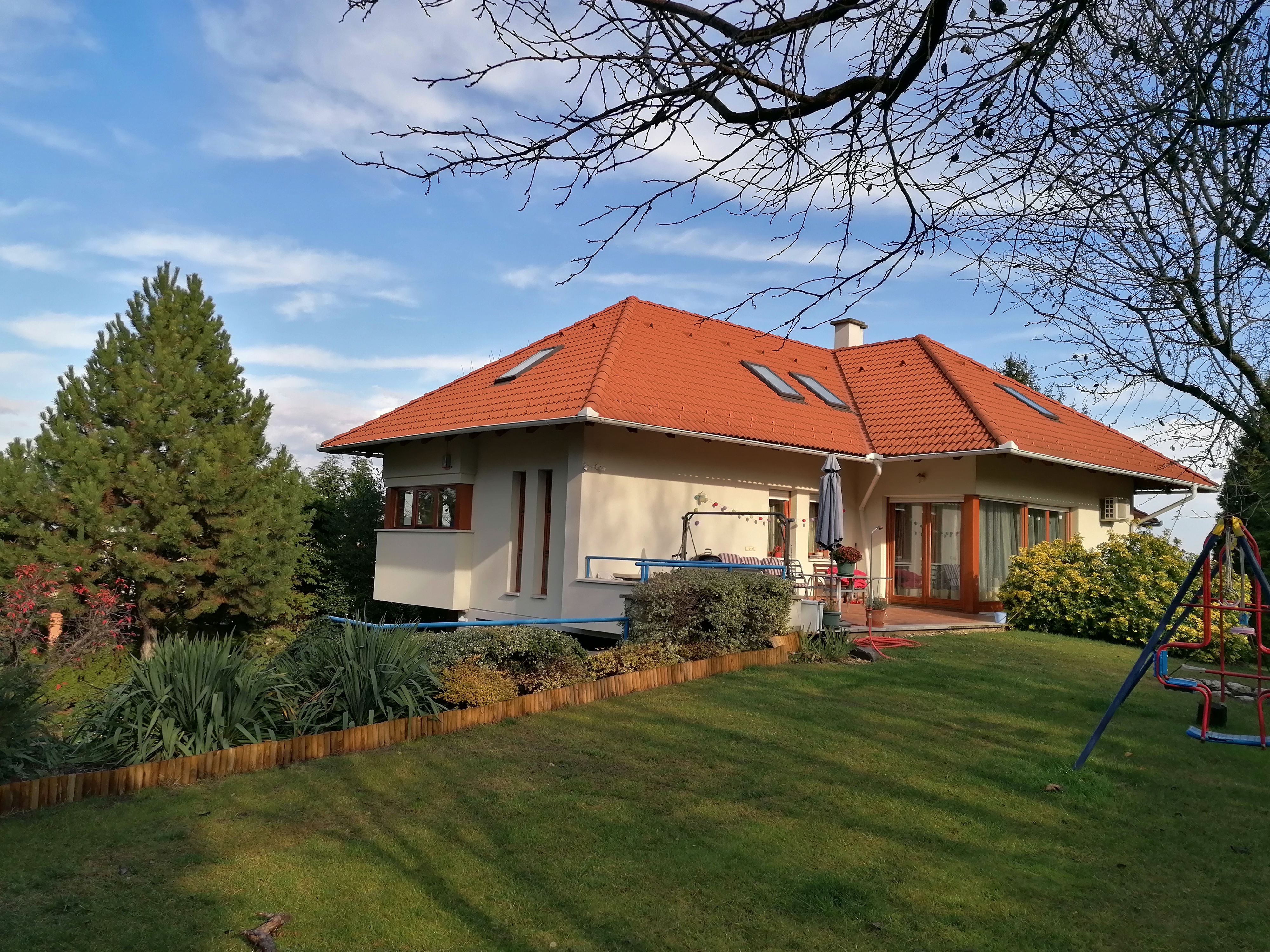 Hungary, 7 Bedrooms Bedrooms, 7 Rooms Rooms,3 BathroomsBathrooms,Apartment,For sale,1314