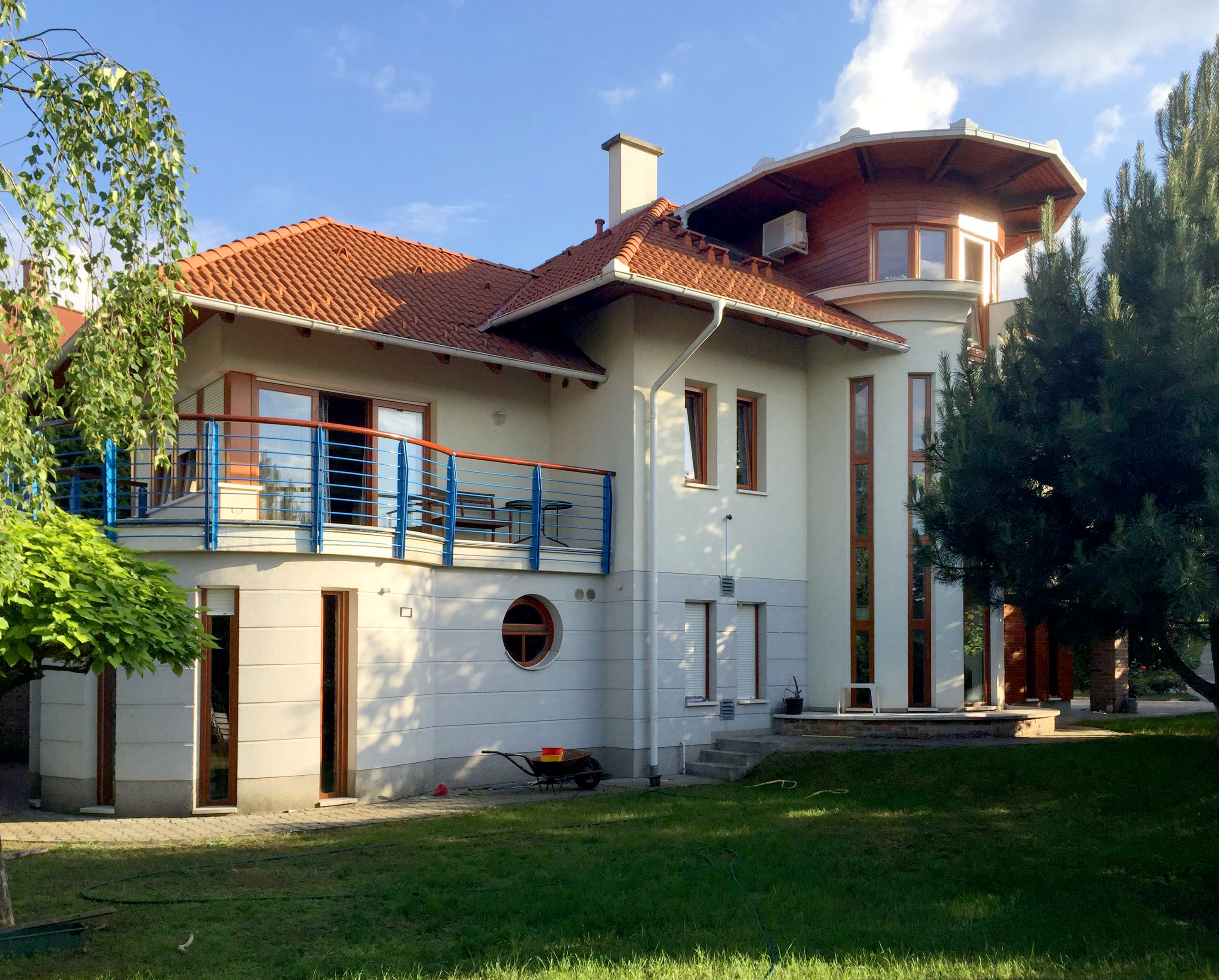Hungary, 7 Bedrooms Bedrooms, 7 Rooms Rooms,3 BathroomsBathrooms,Apartment,For sale,1314