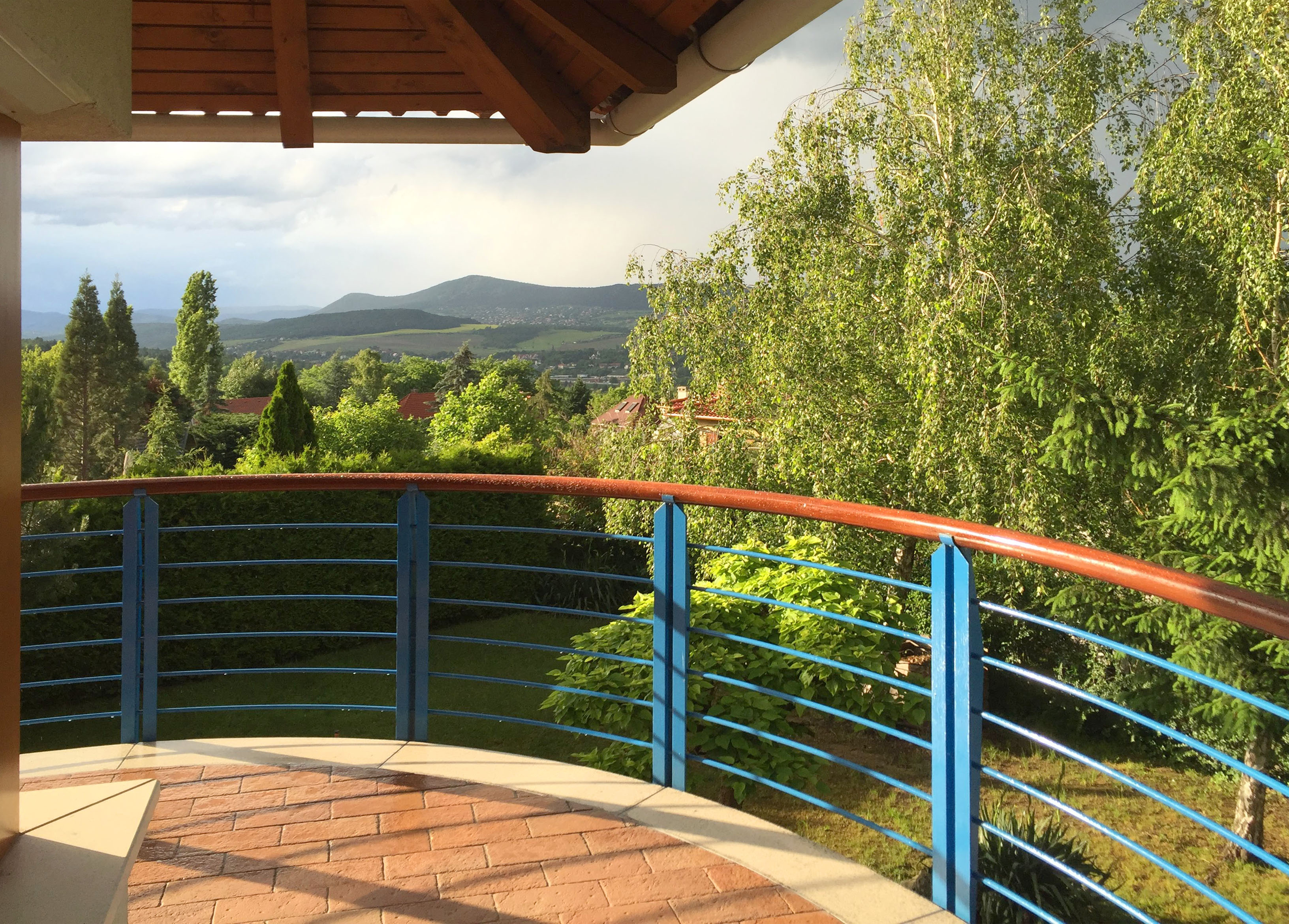Hungary, 7 Bedrooms Bedrooms, 7 Rooms Rooms,3 BathroomsBathrooms,Apartment,For sale,1314