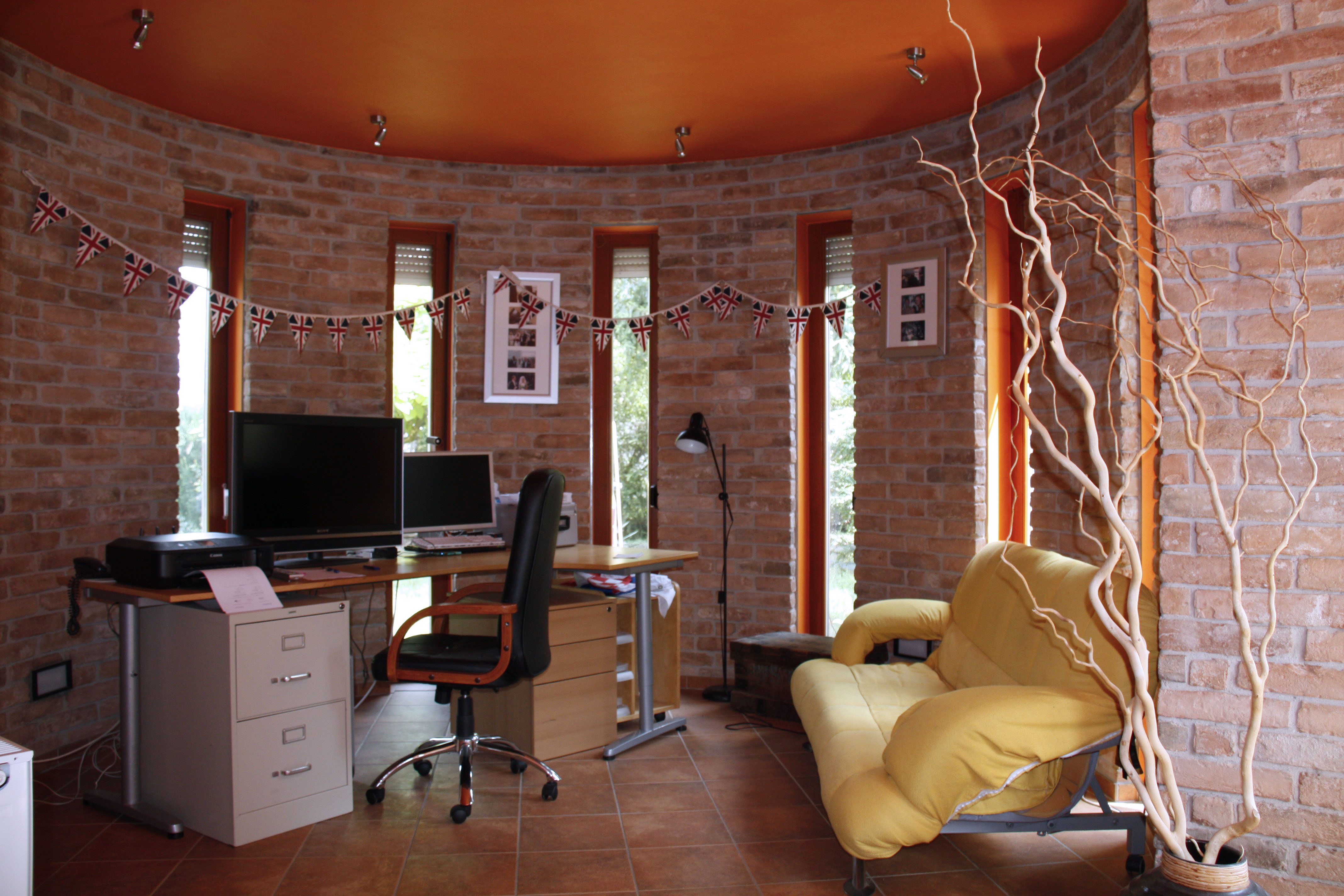 Hungary, 7 Bedrooms Bedrooms, 7 Rooms Rooms,3 BathroomsBathrooms,Apartment,For sale,1314