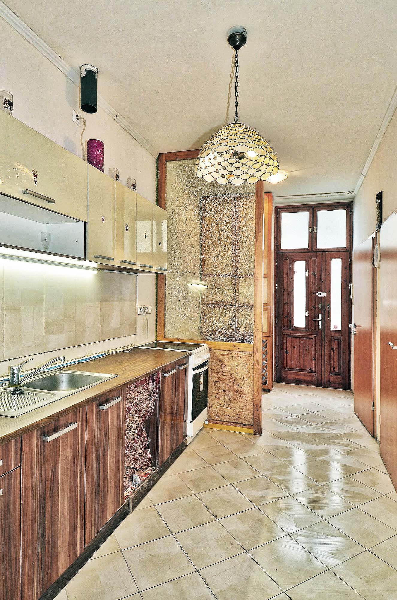 Hungary, 3 Bedrooms Bedrooms, 3 Rooms Rooms,Apartment,For sale,1315