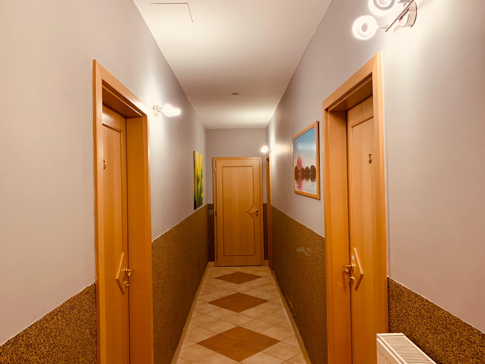 Hungary, 4 Bedrooms Bedrooms, 4 Rooms Rooms,4 BathroomsBathrooms,Apartment,For sale,1333