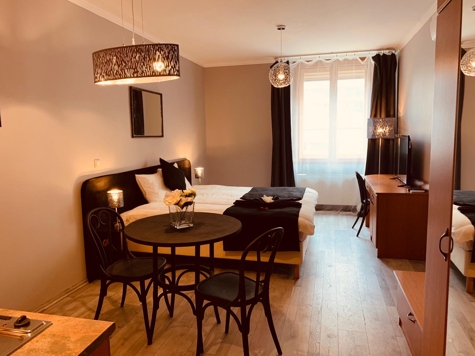 Hungary, 4 Bedrooms Bedrooms, 4 Rooms Rooms,4 BathroomsBathrooms,Apartment,For sale,1333