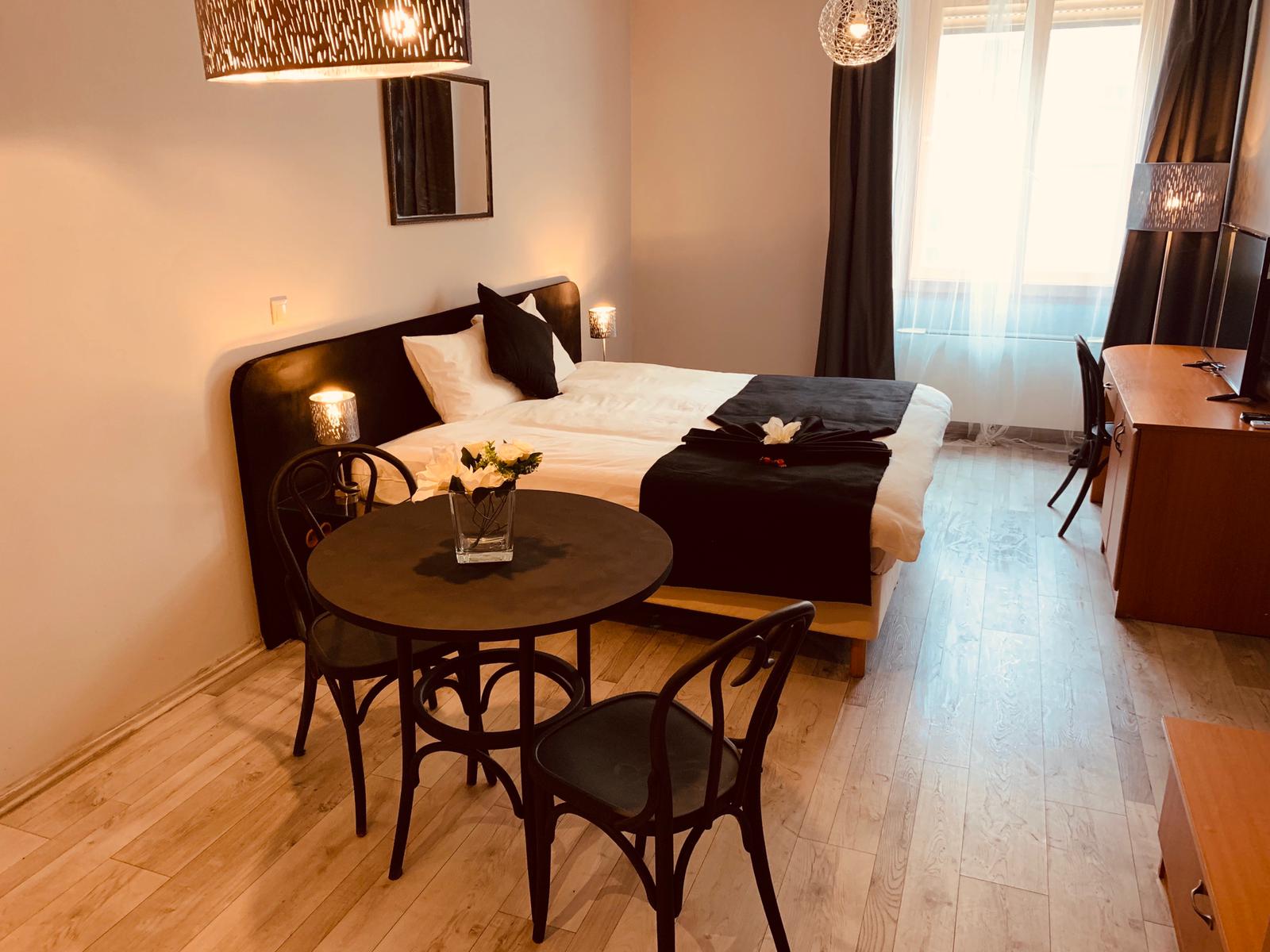 Hungary, 4 Bedrooms Bedrooms, 4 Rooms Rooms,4 BathroomsBathrooms,Apartment,For sale,1333