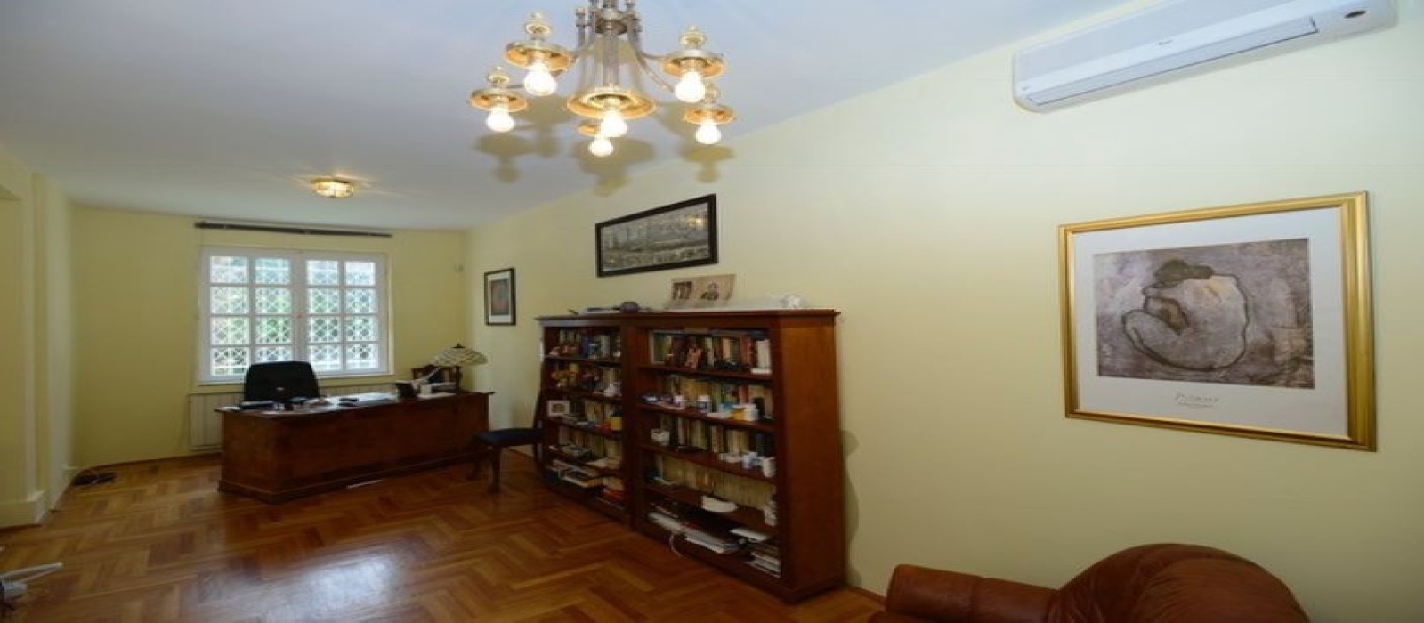 Hungary, 5 Bedrooms Bedrooms, ,Villa,For sale,1362