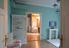 Hungary, 2 Bedrooms Bedrooms, ,Apartment,For sale,1373