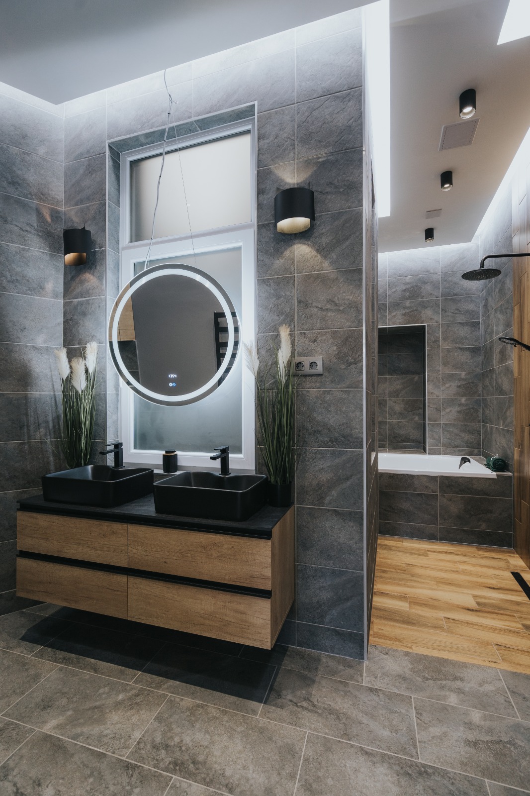 Hungary, 3 Bedrooms Bedrooms, ,2 BathroomsBathrooms,Apartment,For sale,1382