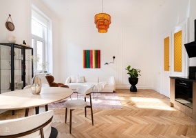 Hungary, 2 Bedrooms Bedrooms, ,2 BathroomsBathrooms,Apartment,For sale,1399