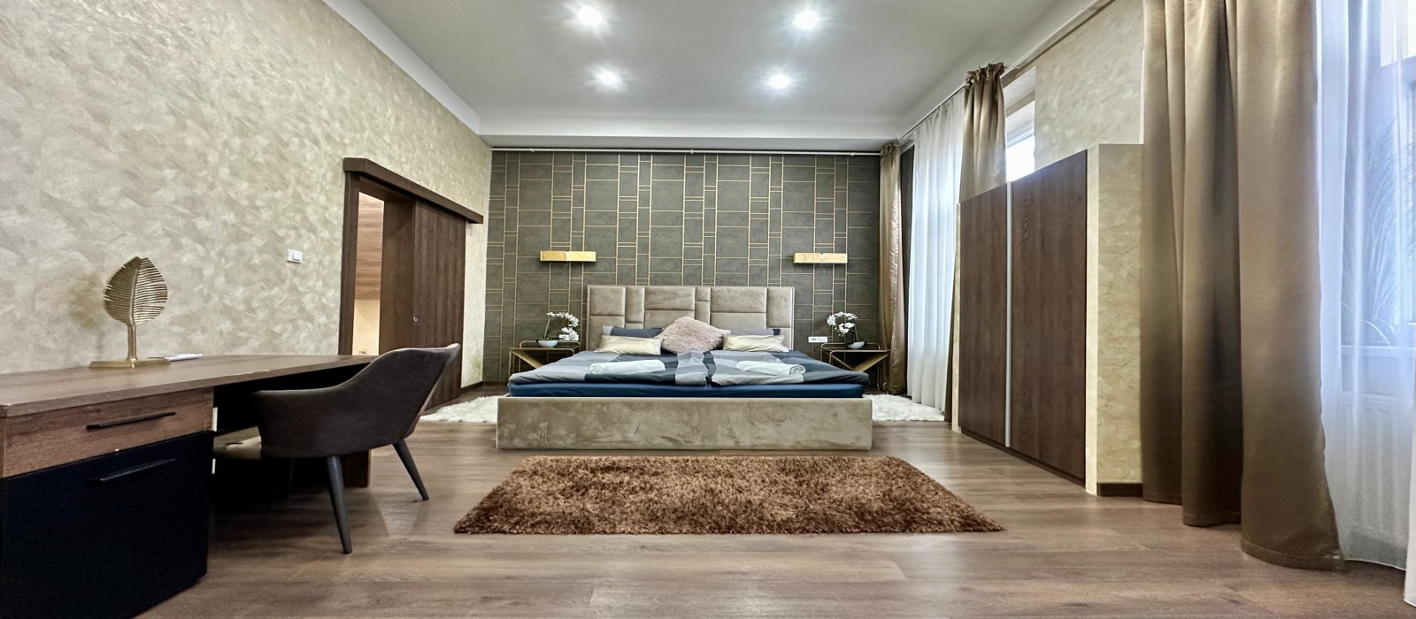 Hungary, 2 Bedrooms Bedrooms, ,2 BathroomsBathrooms,Apartment,For sale,1400