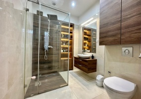 Hungary, 2 Bedrooms Bedrooms, ,2 BathroomsBathrooms,Apartment,For sale,1400