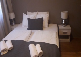 Hungary, 1 Bedroom Bedrooms, 1 Room Rooms,4 BathroomsBathrooms,Apartment,For sale,1401
